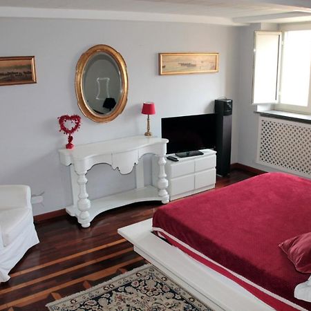 Chiaia Glamour Appartamento Centralissimo Napels Buitenkant foto